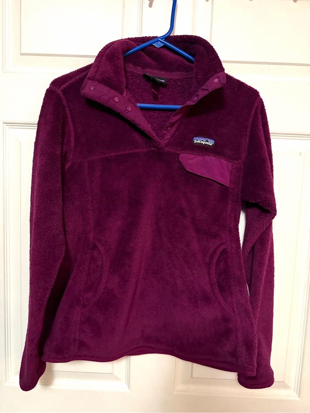 Patagonia Women's Cowl Pullover Fleece - Berry Plum